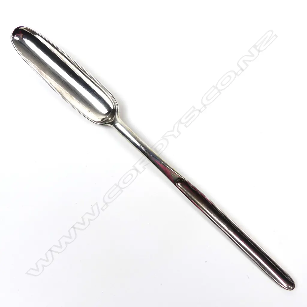 A George II silver double ended marrow scoop Image 1++