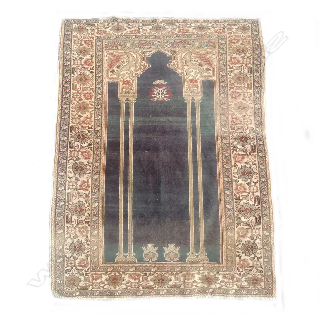 An antique Panderma (Turkish) prayer rug Image 1++