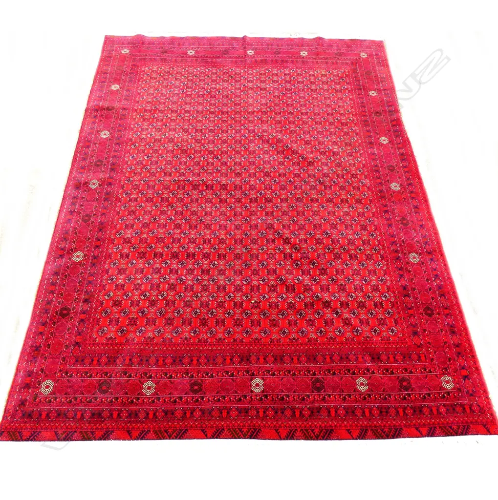 A large and impressive fine hand knotted Turkoman carpet Image 1++