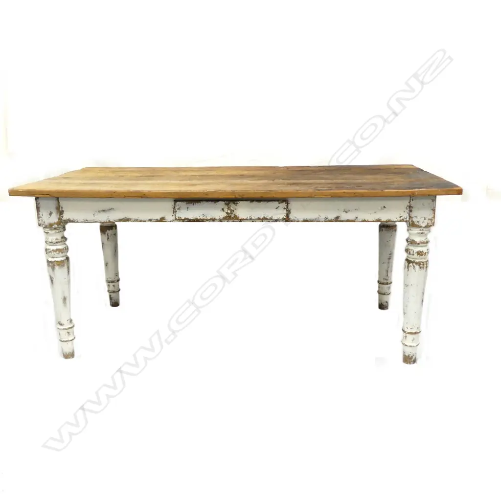 A scrub top kitchen table Image 1++