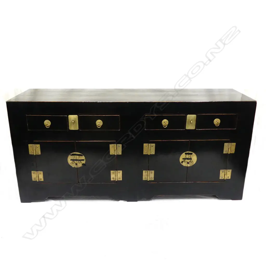 A Chinese sideboard Image 1++