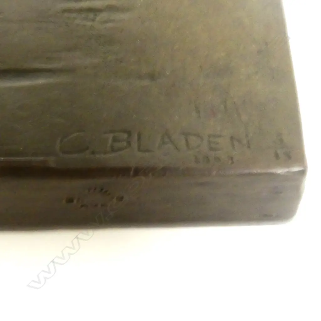 Bronze sculpture by Chris Bladen Image 1++