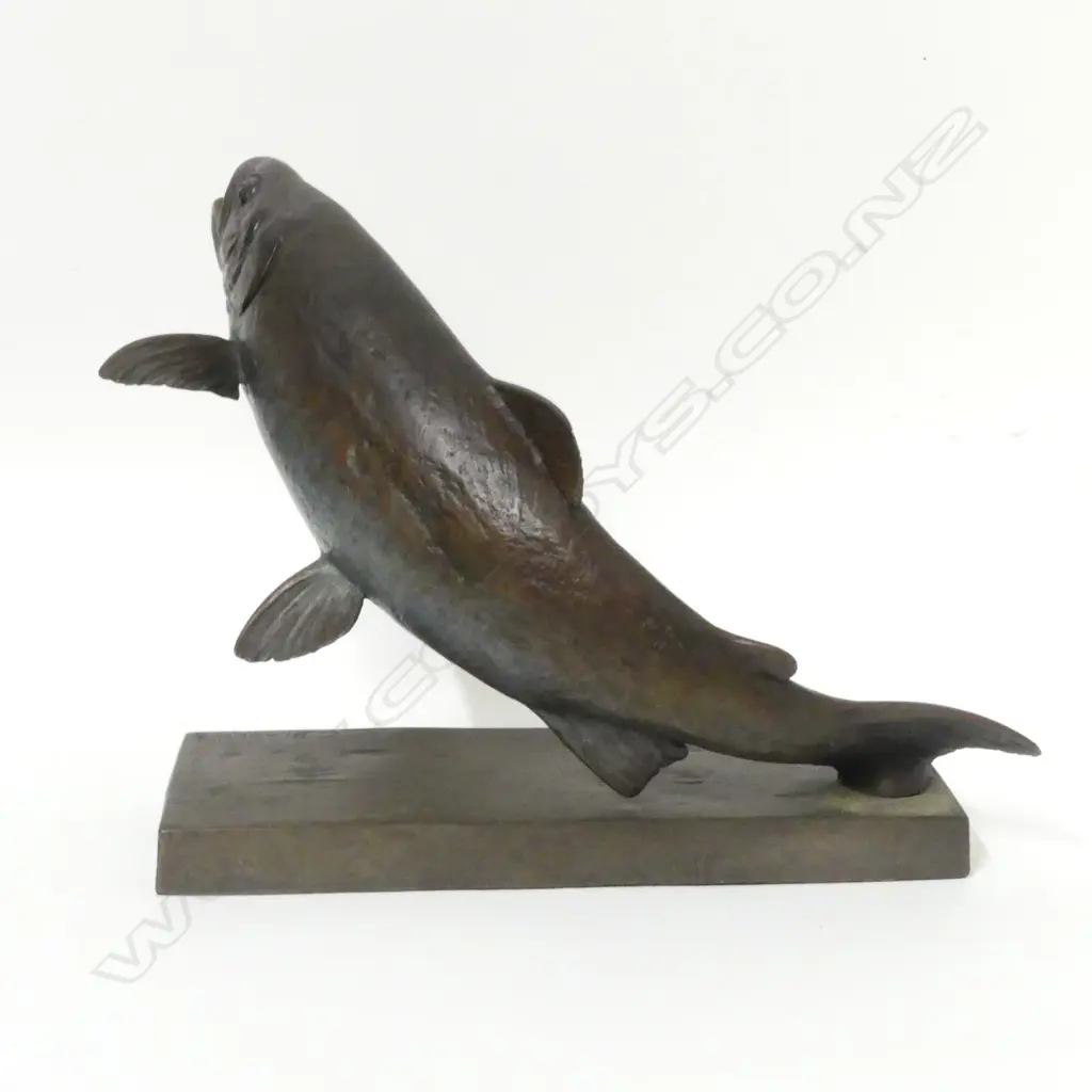 Bronze sculpture by Chris Bladen Image 1++