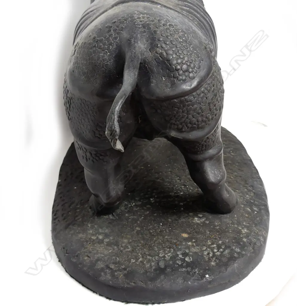 A large mid/late 20thC bronze statue of a rhinoceros Image 1++