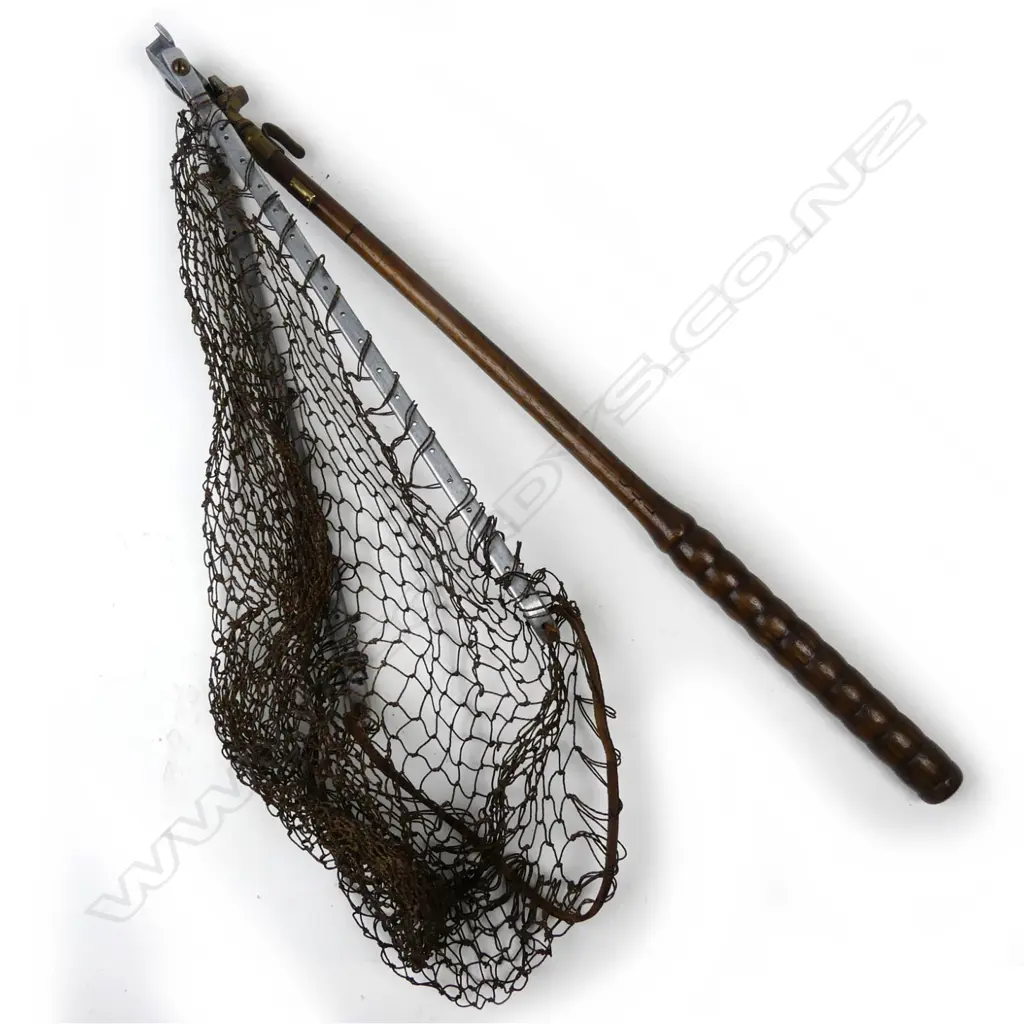 A fine quality Ogden Smith Ltd. landing net Image 1++