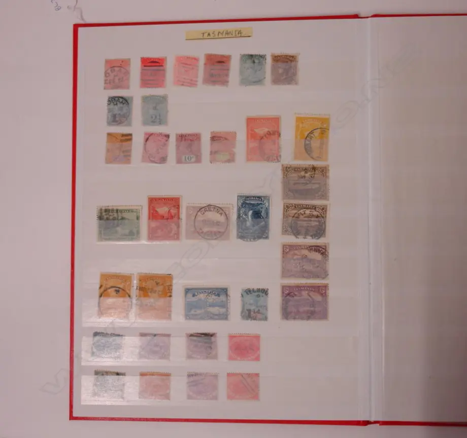 A collection of Australian States stamps Image 1++