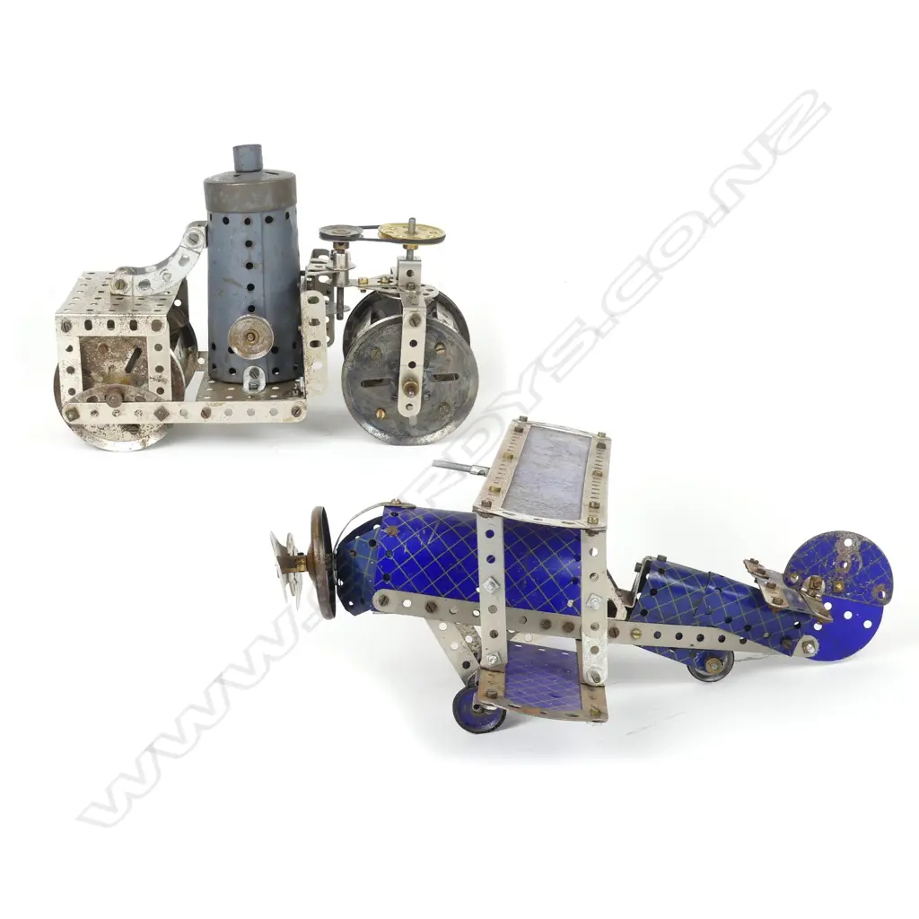 Two c.1930 Meccano constructed toys Image 1++