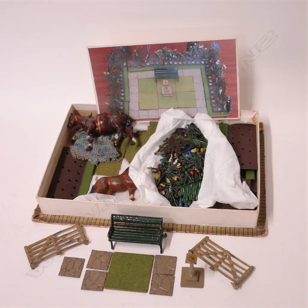 A vintage Britain's toy lead garden set Image 1++