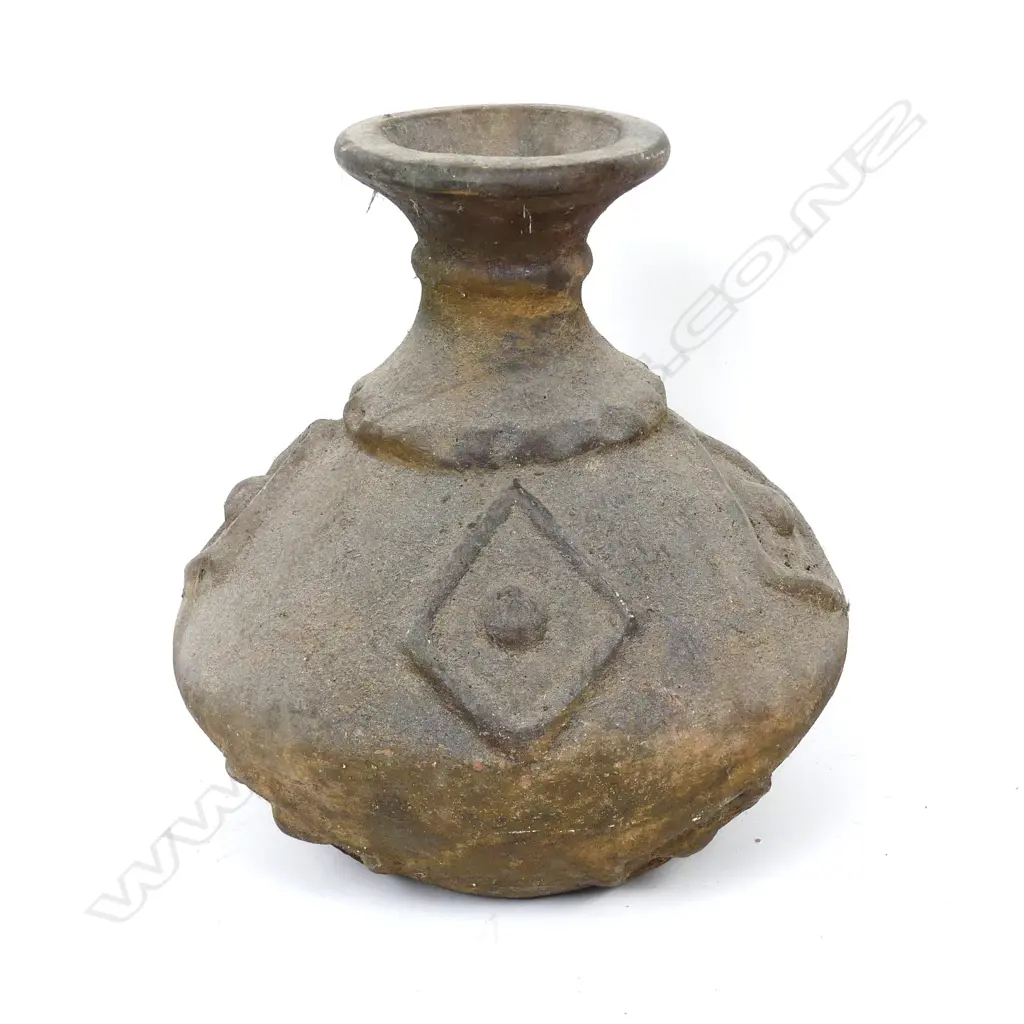 A Fijian pit fired pot Image 1++