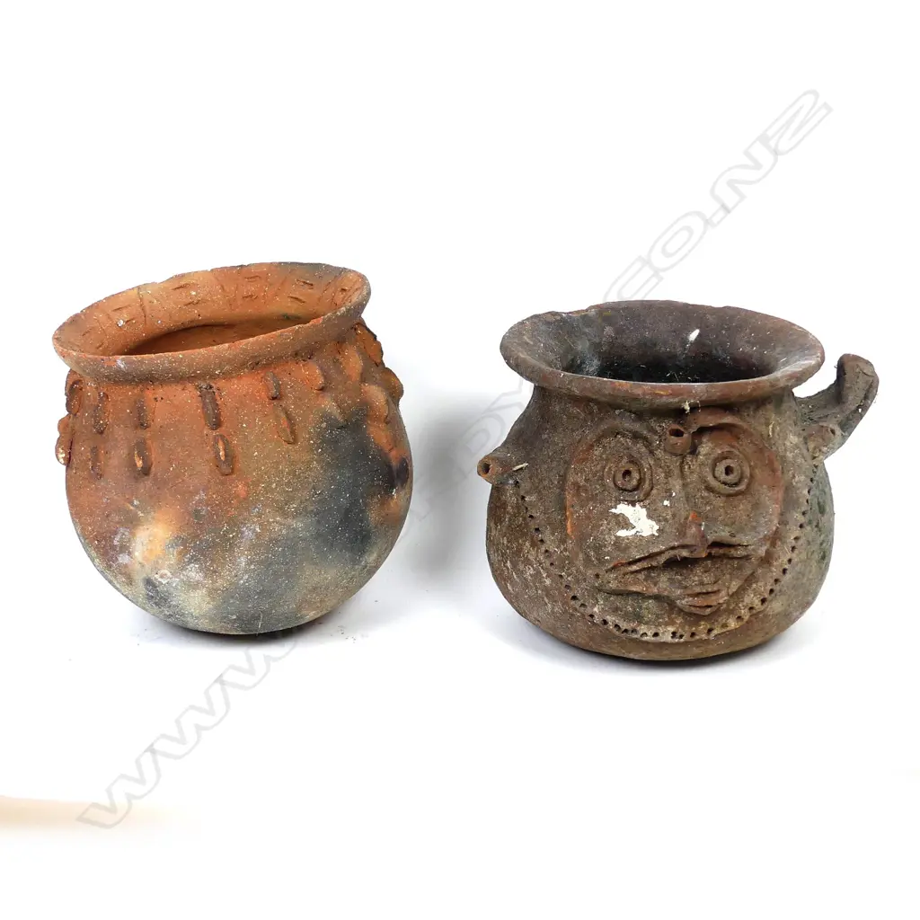 A PNG Sepik Region sago storage pot Image 1++