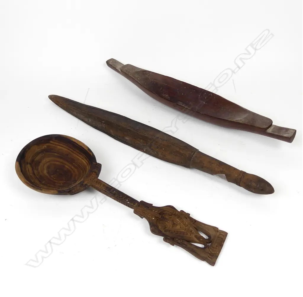 A PNG wooden club/baton Image 1++