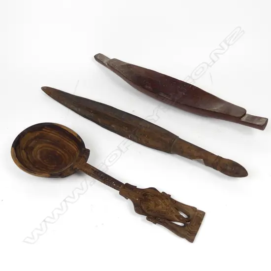 A PNG wooden club/baton