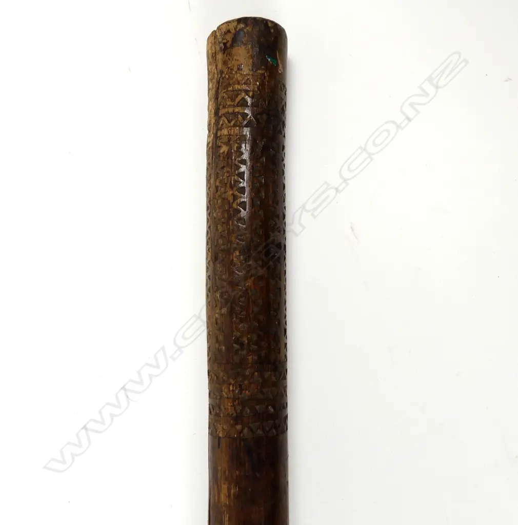 A Fijian root-stock club (vunikau) Image 1++