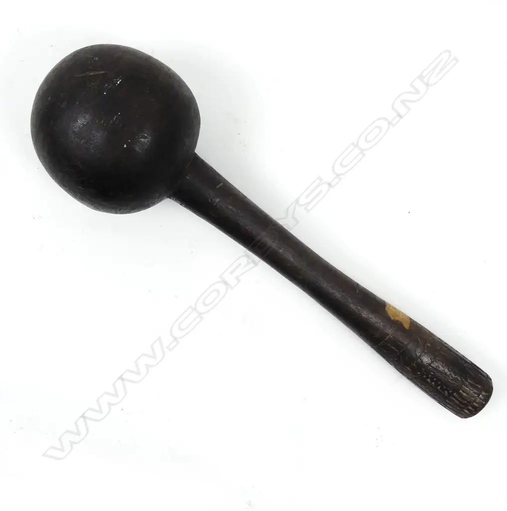 A hefty Fijian ula throwing club Image 1++