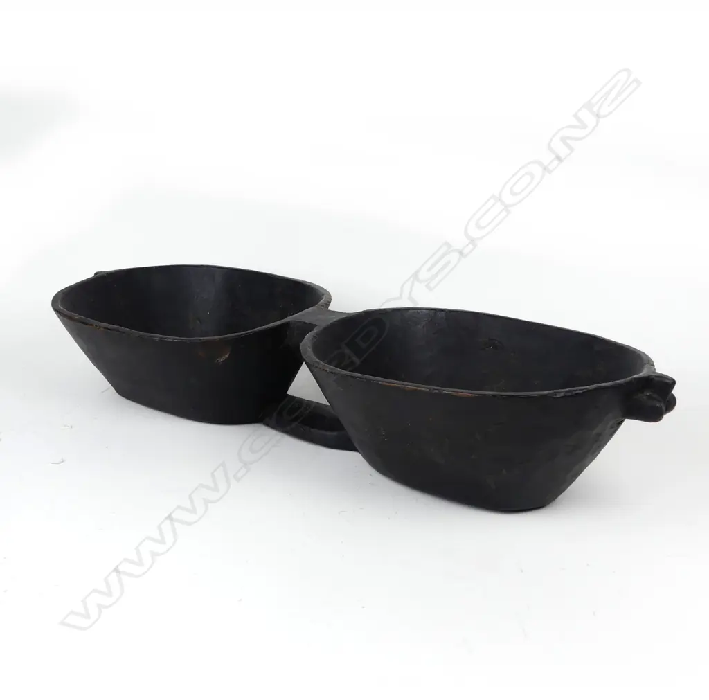 A Soloman Island large double food bowl Image 1++