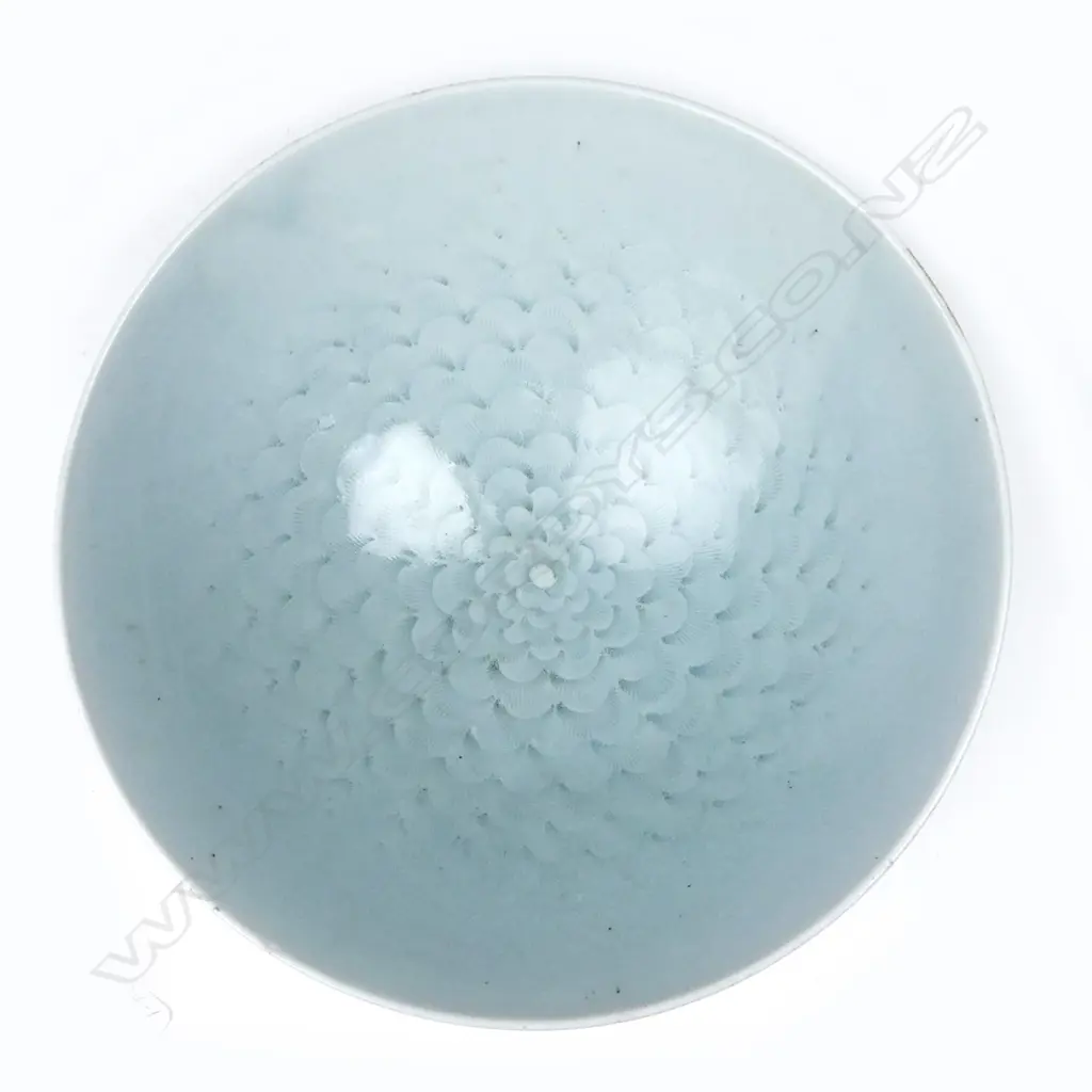 Len Castle celadon glazed porcelain bowl Image 1++