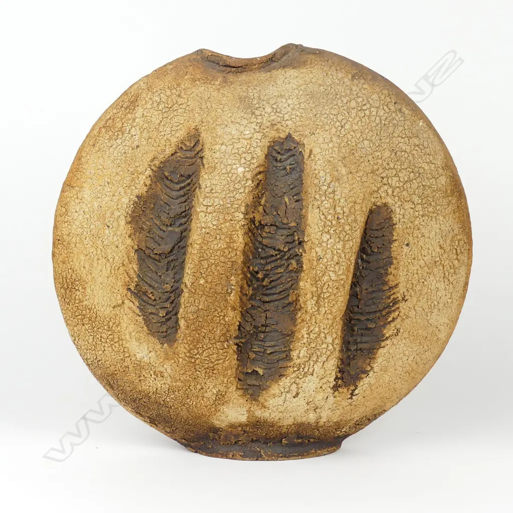 A good vintage Len Castle discoid stoneware vase Image 1++