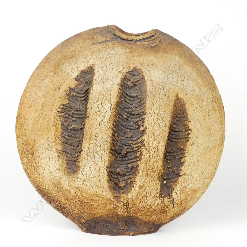 A good vintage Len Castle discoid stoneware vase Image 1++