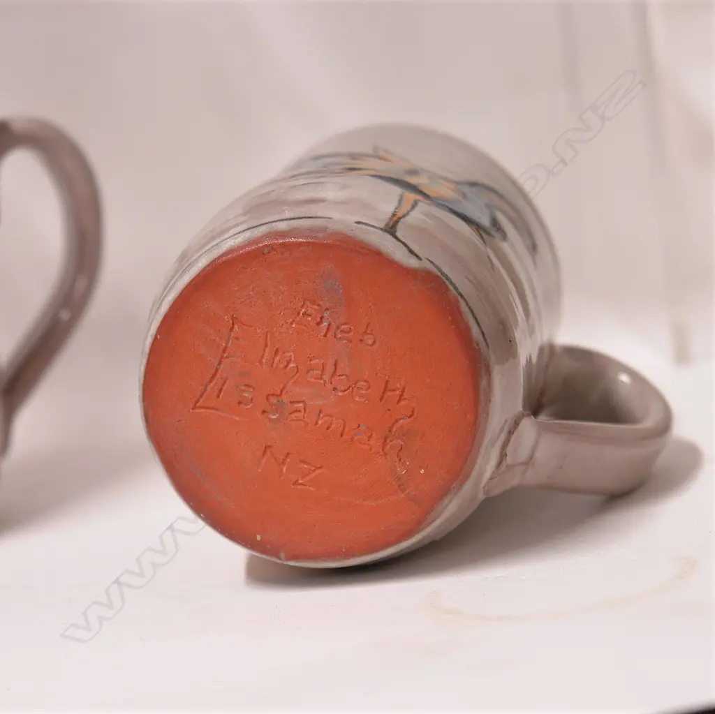 A set of six Elizabeth Lissaman bird decorated coffee mugs Image 1++