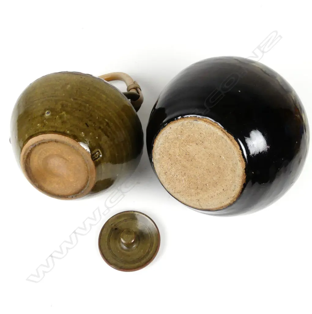 Peter Stichbury teapot and Nicholas Brandon flask Image 1++