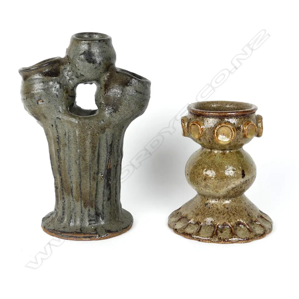 Two Yvonne Rust sculpted vases Image 1++