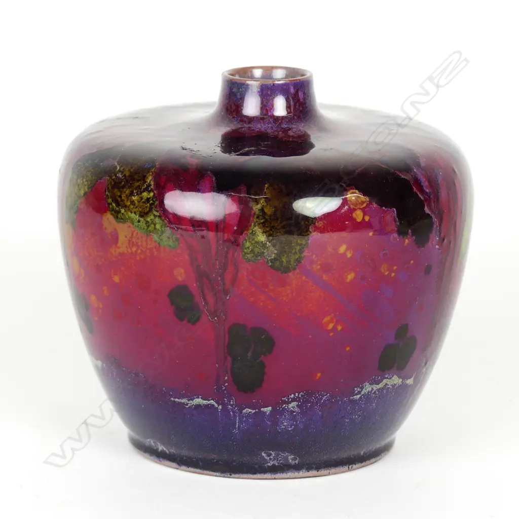 A Royal Doulton 'Sung' Flambe vase Image 1++