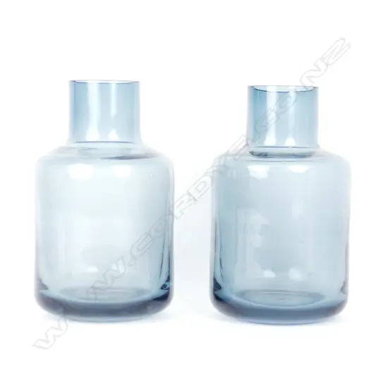 A pair of Zwiesel 1872 Kristall glas vases