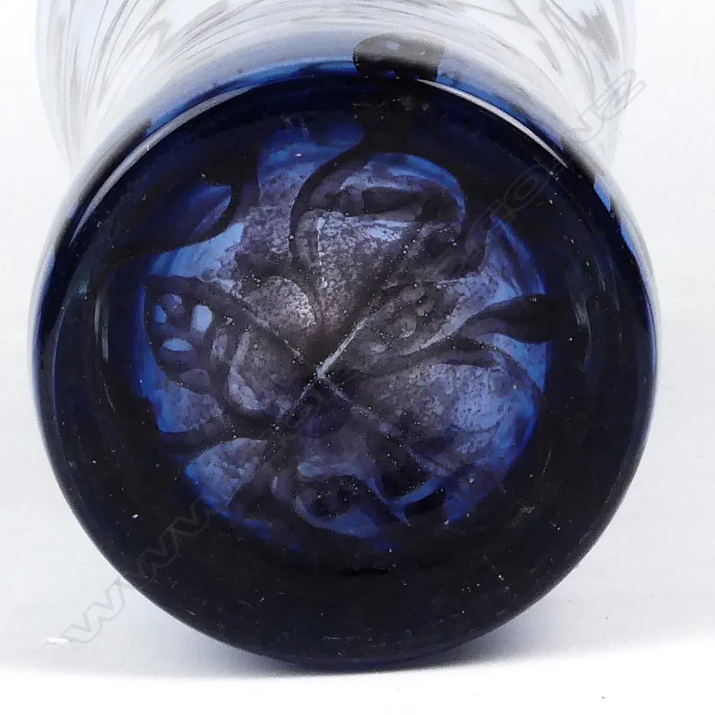 A large Kosta Boda art glass vase Image 1++