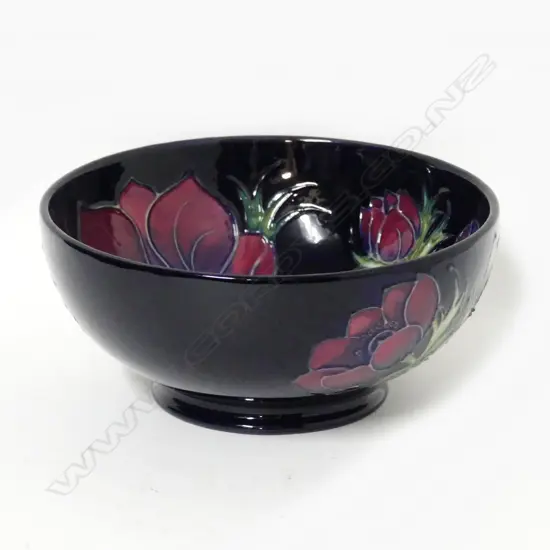 A modern Moorcroft ‘Anemone’ bowl