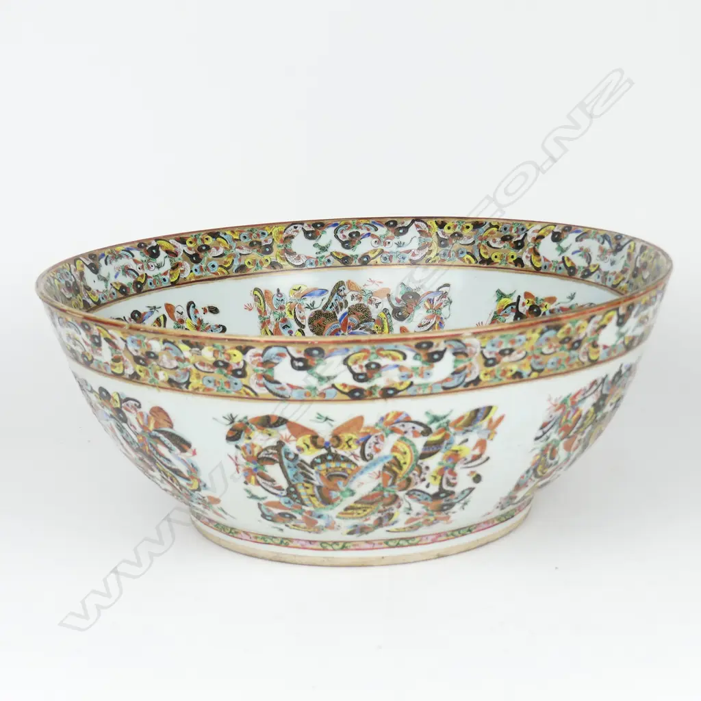 A 19thC Chinese impressive Canton 'Thousand Butterflies' punch bowl Image 1++