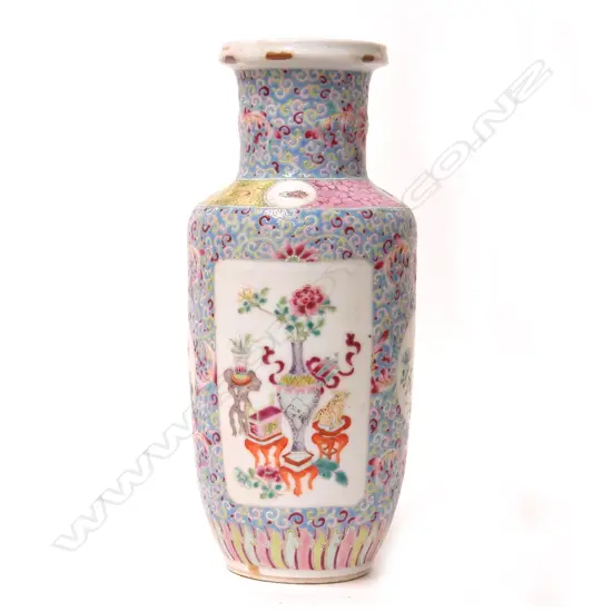 An old finely decorated Chinese famille rose porcelain vase