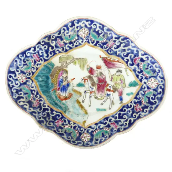 A Chinese famille rose cloud form dish