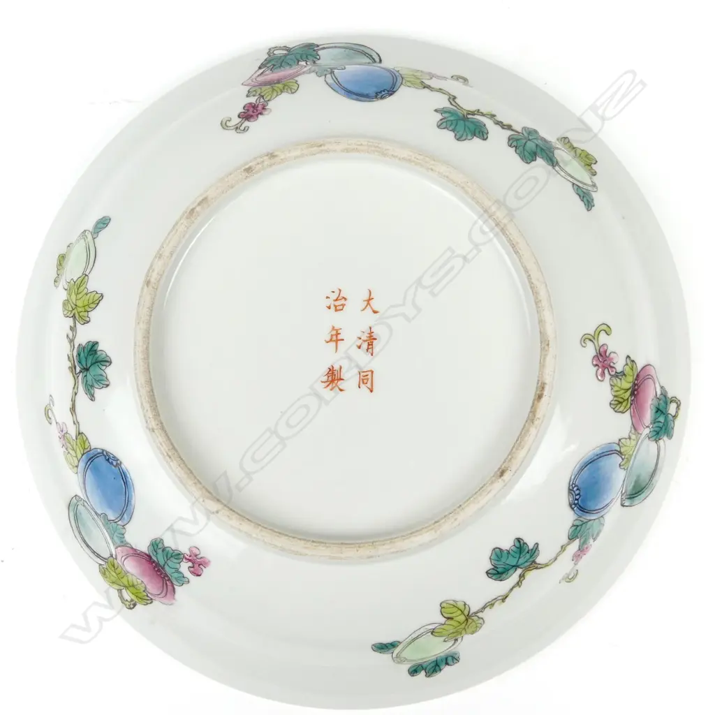 A Chinese famille rose bowl Image 1++