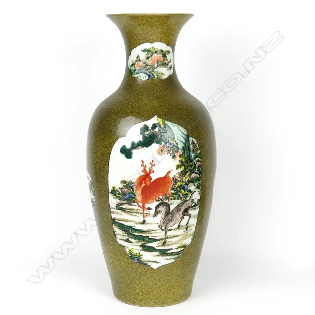 A Chinese famille verte vase Image 1++