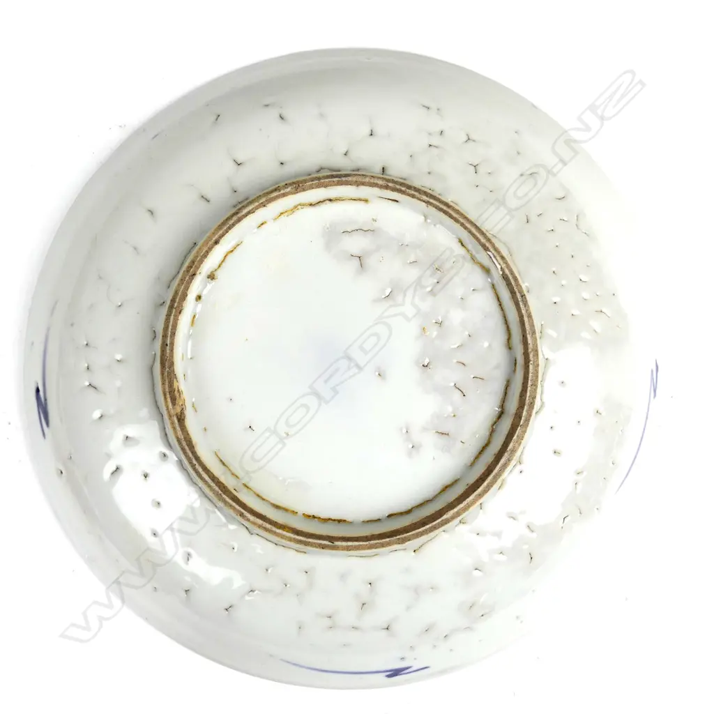 A Chinese porcelain shallow bowl Image 1++