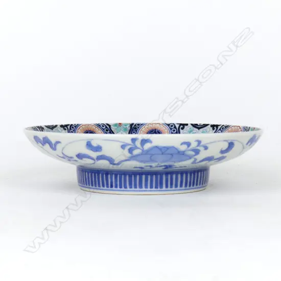 A Japanese Meiji Nabeshima dish