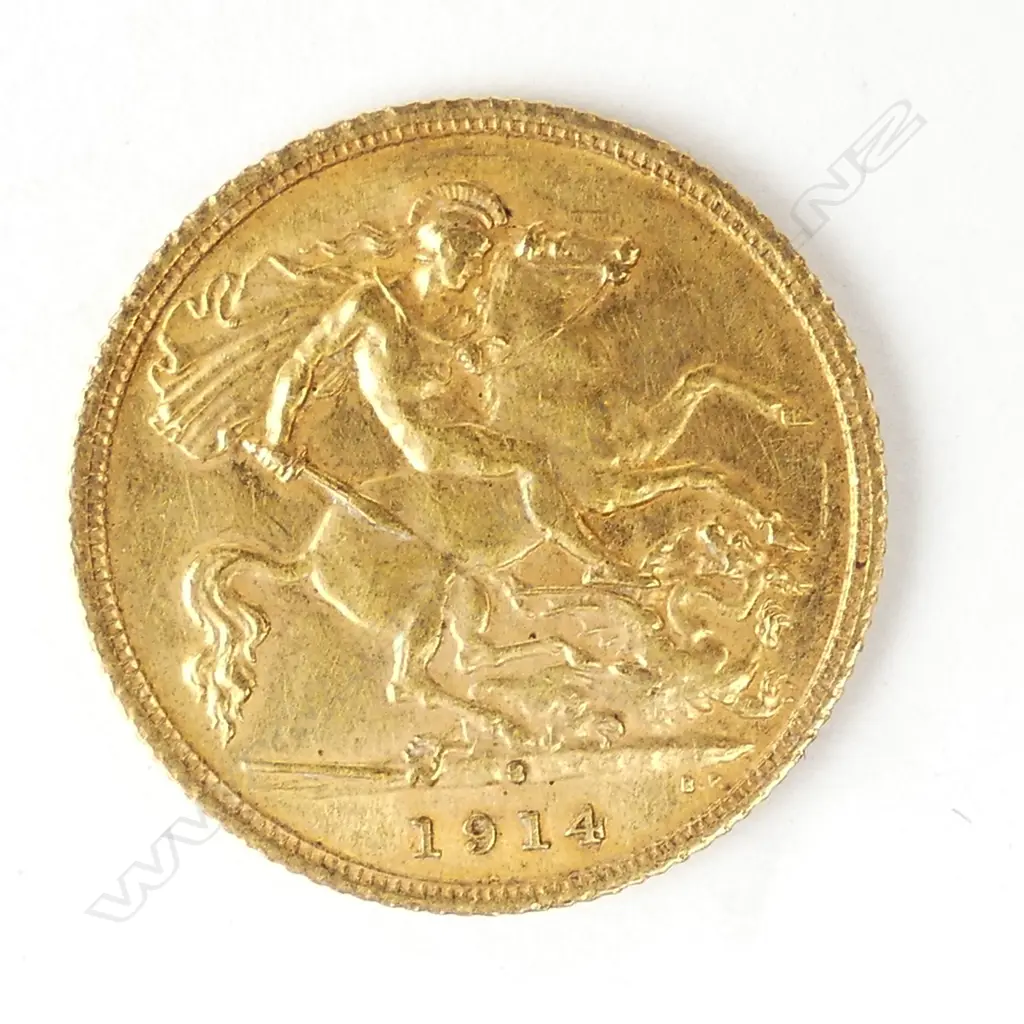 A 1914 half sovereign gold coin Image 1++