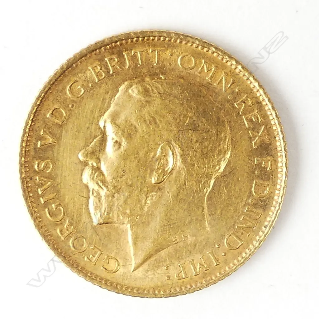 A 1914 half sovereign gold coin Image 1++