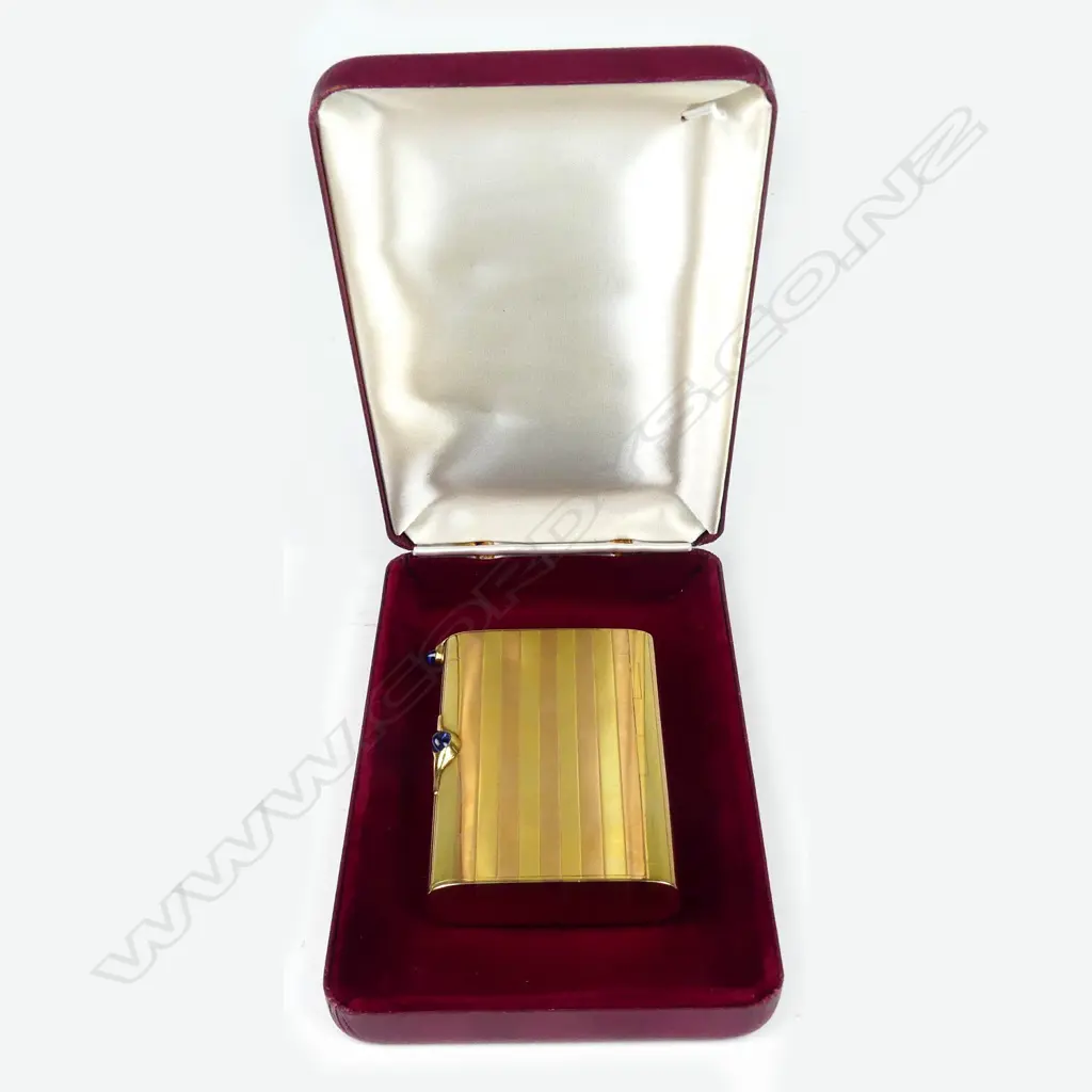 A jewelled 18ct bi-colour gold cigarette case and match holder Image 1++