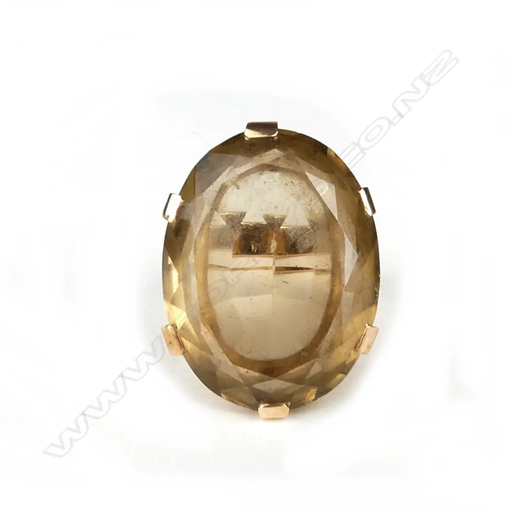 A 1970s large citrine and 9ct. gold ring Image 1++