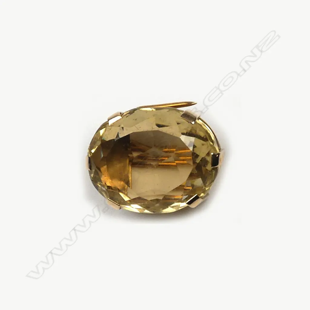 A 1970s large citrine and 9ct. yellow gold brooch Image 1++