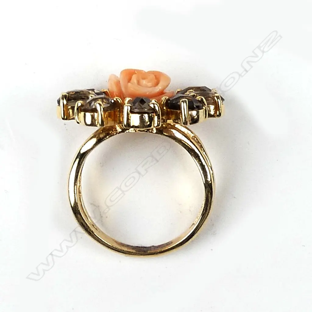 A retro 14ct gold coral and smoky quartz ring Image 1++