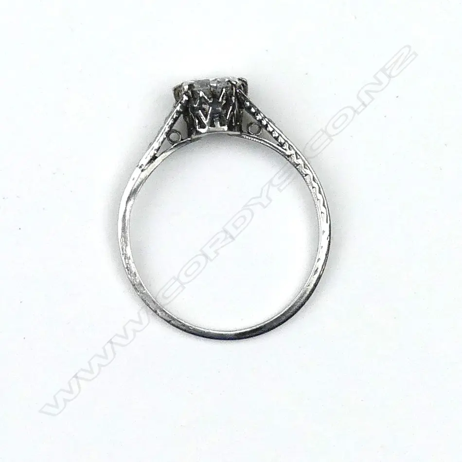 A platinum diamond solitaire diamond ring Image 1++