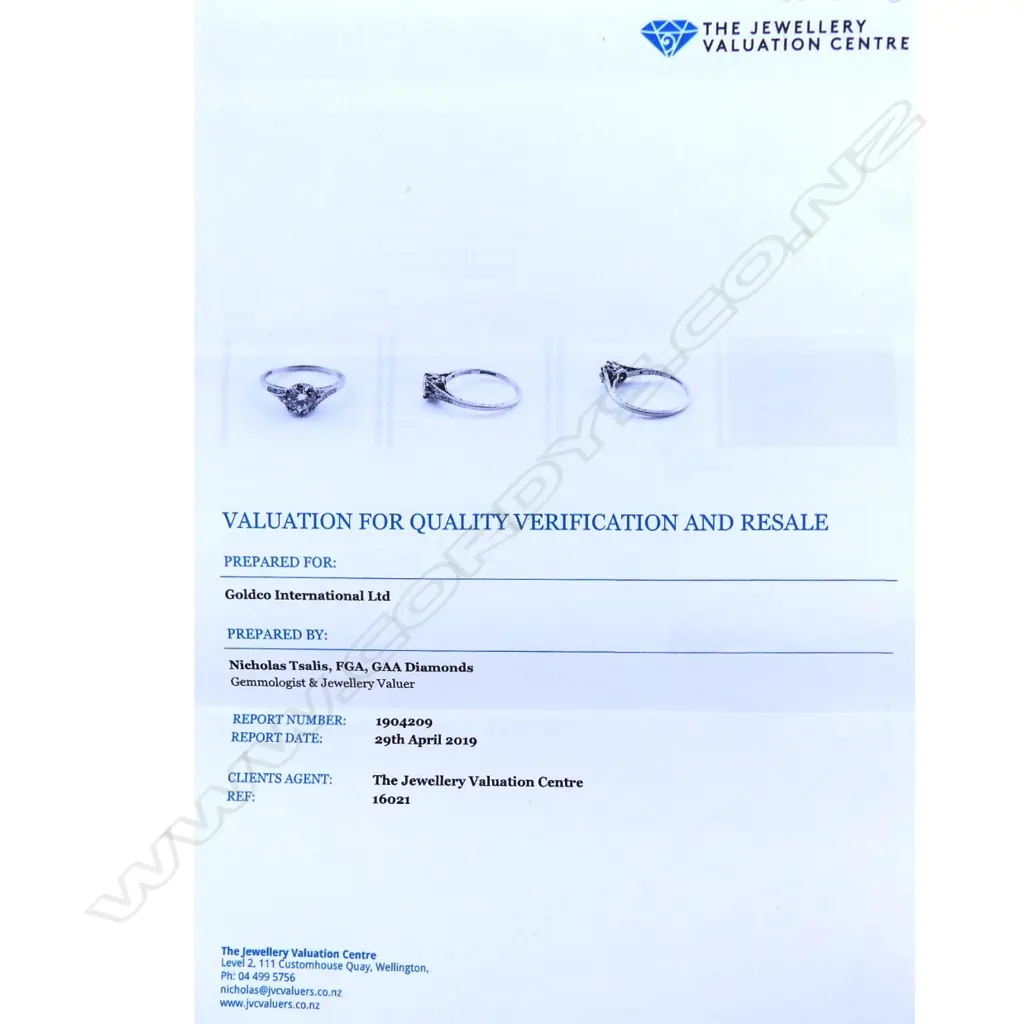 A platinum diamond solitaire diamond ring Image 1++