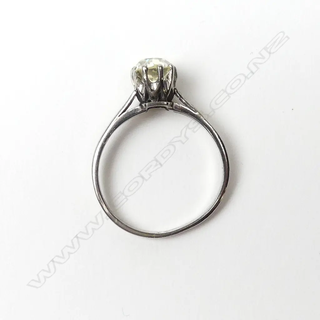A c.1920s 1.52ct. solitaire diamond ring Image 1++