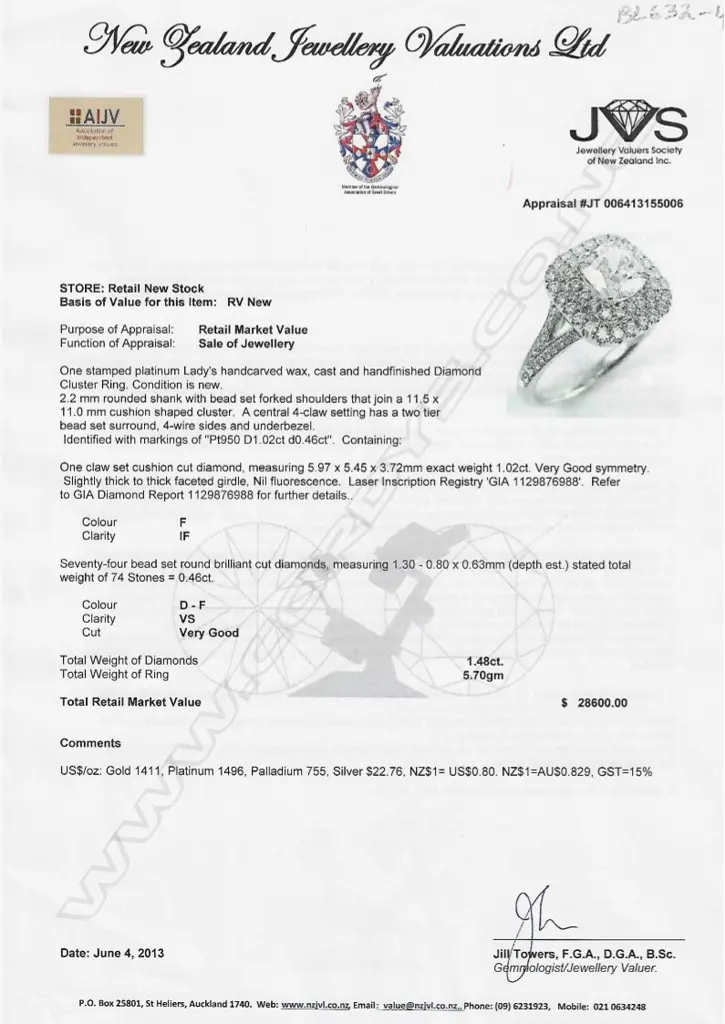 A platinum and diamond ring Image 1++