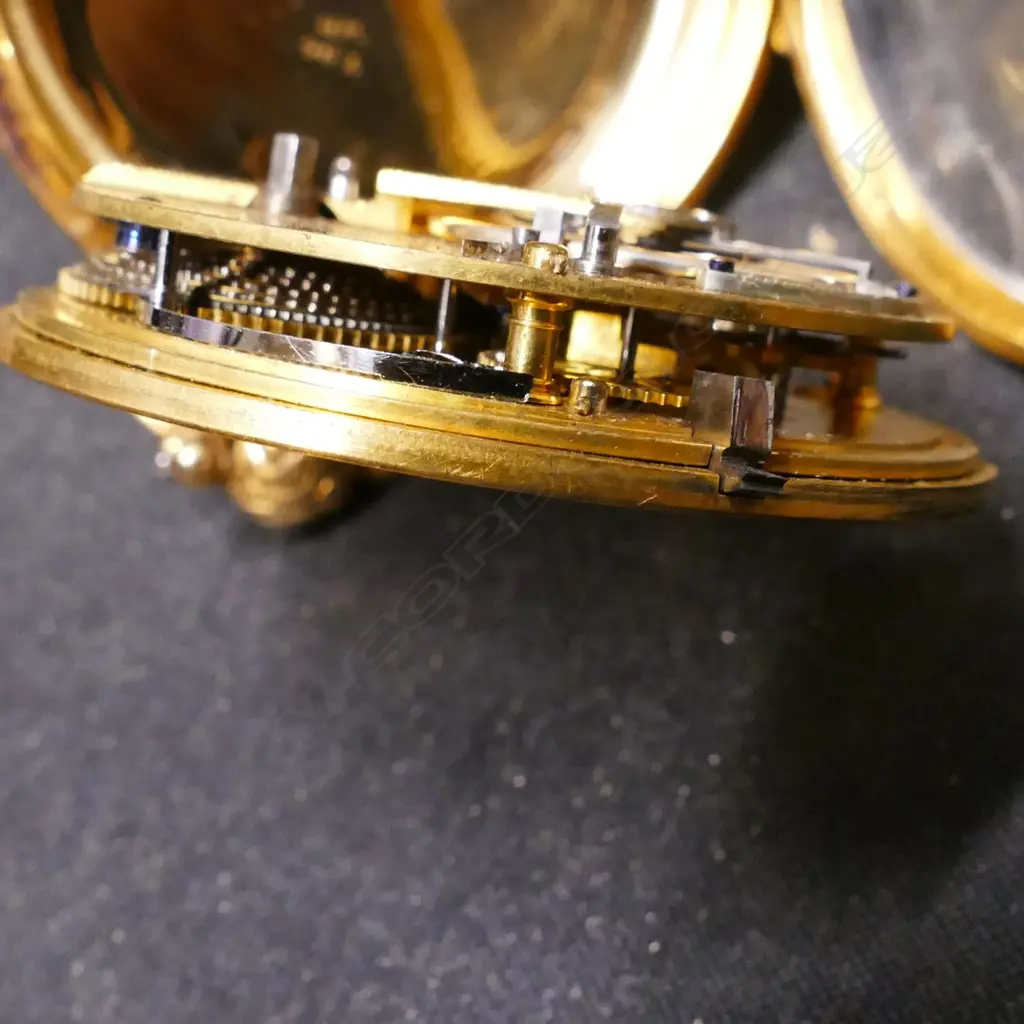 A Victorian 18ct gold open face pocket watch Image 1++