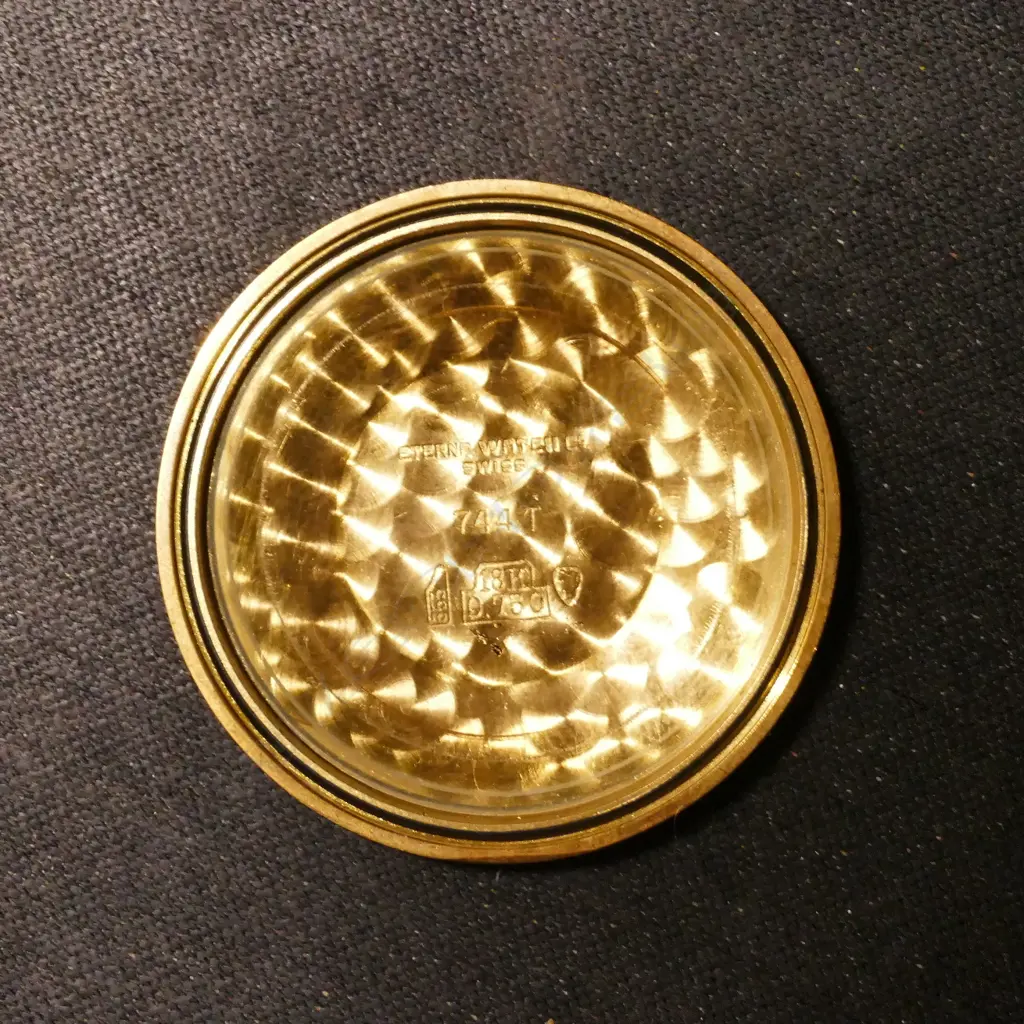 A gent's 18ct gold Eterna-matic Centenaire wristwatch Image 1++