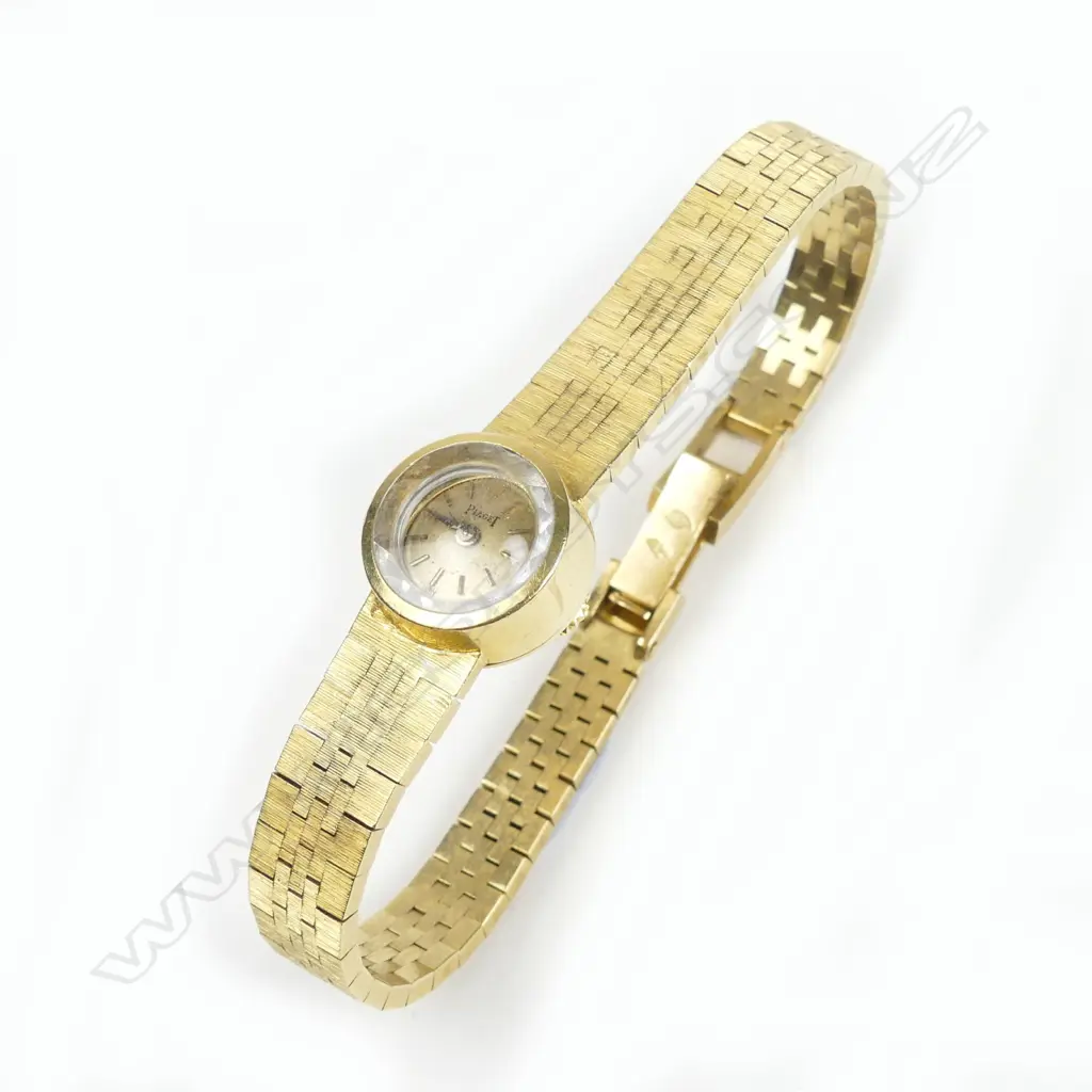 An 18ct gold Piaget lady's cocktail wristwatch Image 1++