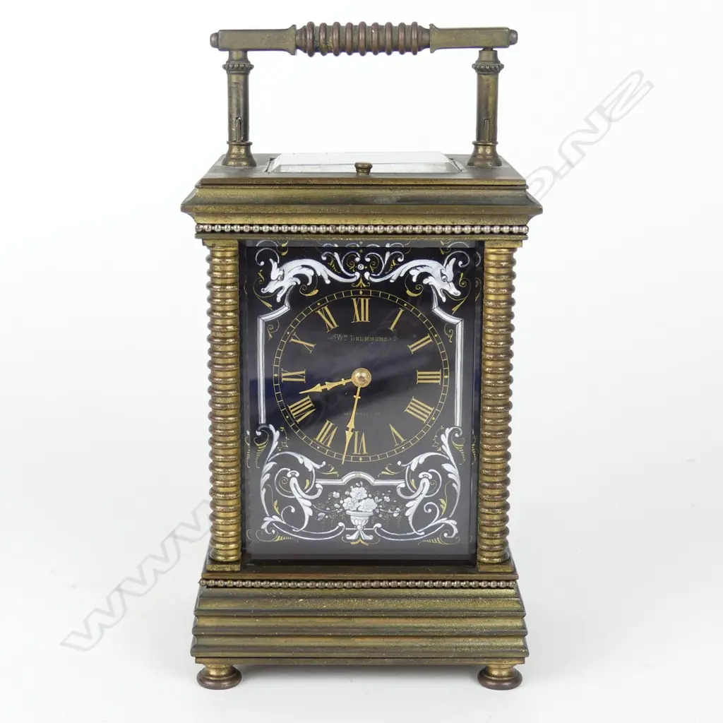 A large brass cased carriage clock Image 1++